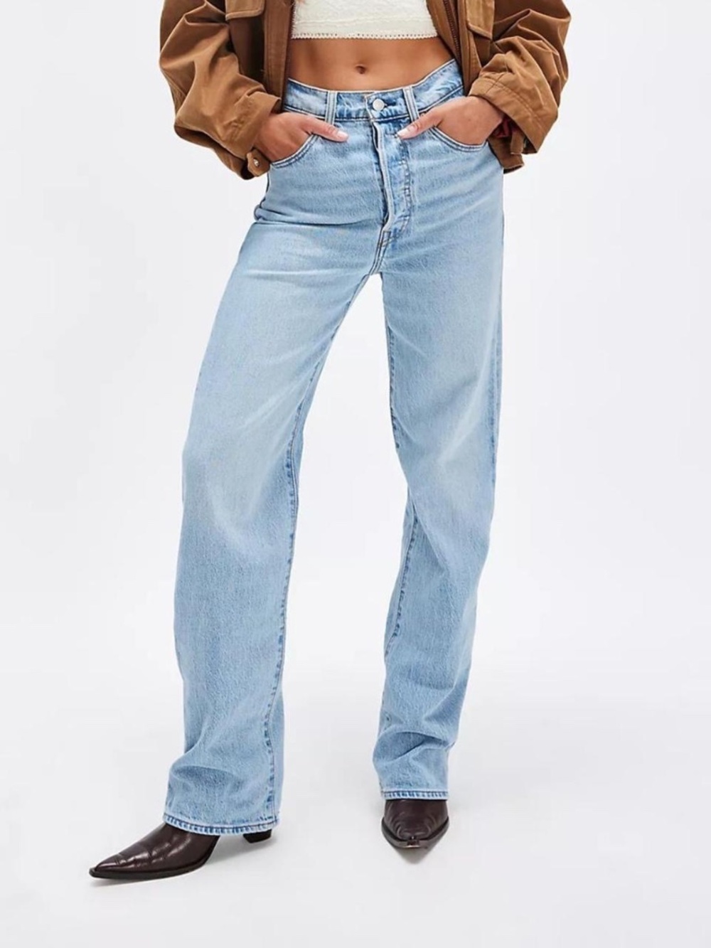 Levi 501 Ribcage Straight Leg Light Wash - Picture 2 of 2
